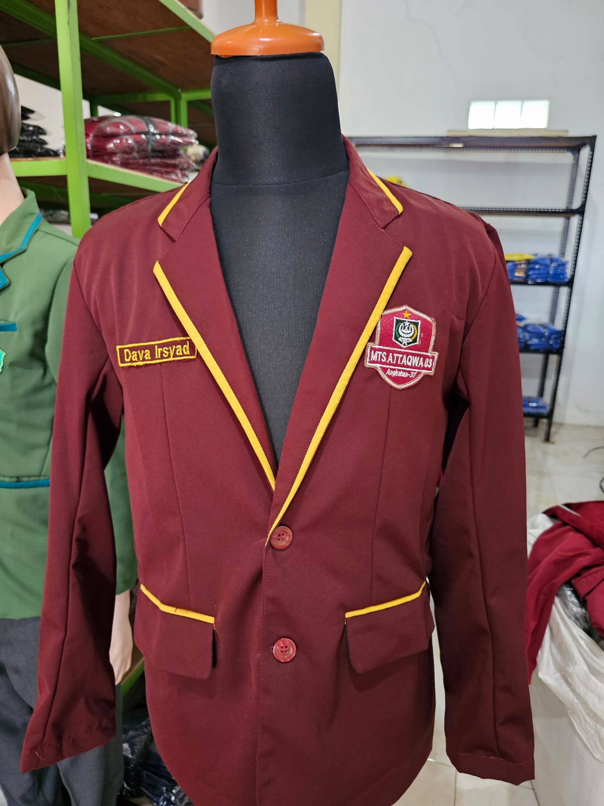 Jas Almamater Sekolah